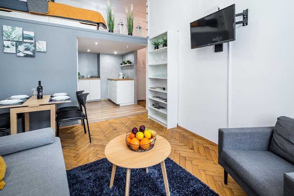 Royal City 40 M2 Krakow